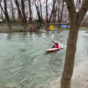 422005418 902082128589225 1413684799637825904 n